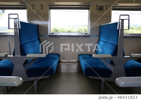 キハ40のボックス座席の写真素材 [46431923] - PIXTA