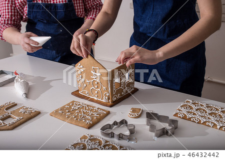 Making of christmas gingerbread house.  46432442