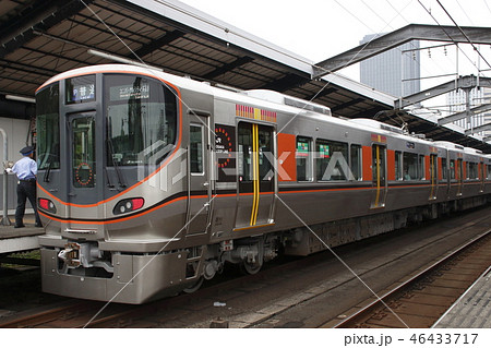 ［JR-O］大阪環状線323系電車（大阪市内環状運転） 46433717