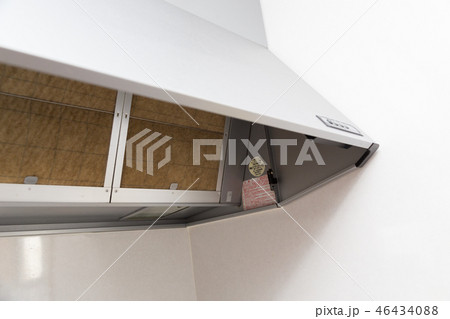 汚れた換気扇 46434088