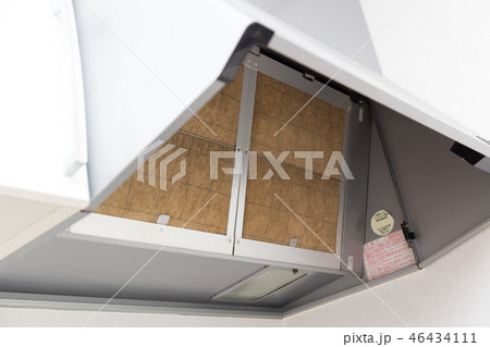 汚れた換気扇 46434111