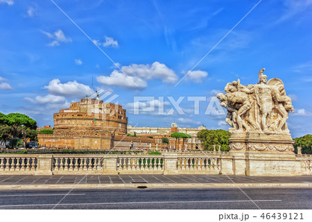 Castel Sant'Angelo and the statues on the Bridge of Vittorio Ema Castel Sant'Angelo and the statues on the Bridge of Vittorio Ema 46439121