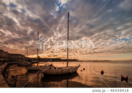 Pleasure boats in harbor. 46439418