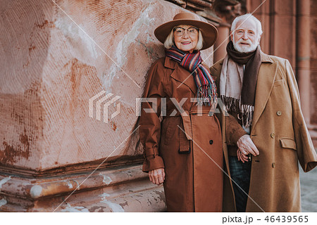 Stylish elderly couple posing on the street 46439565