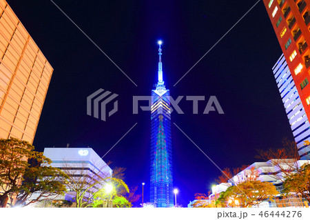夜の福岡タワー　福岡県福岡市早良区シーサイドももち　ライトアップ期間中 46444276