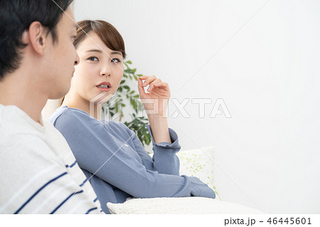 カップル　夫婦 46445601