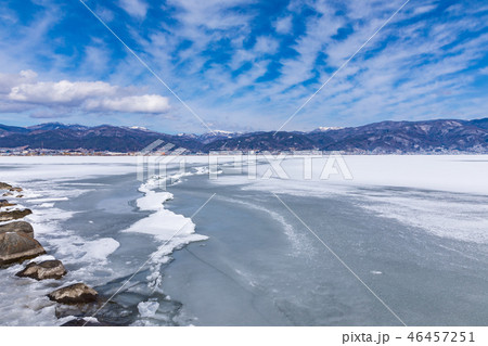 長野・諏訪湖・御神渡り 長野・諏訪湖・御神渡り 46457251