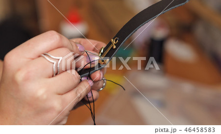 Tanner to fasten decorative detail 46458583