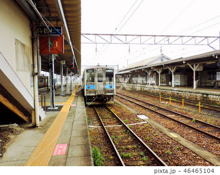 八代駅の風景　人吉行き普通列車 46465104