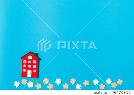 home model on blue background 46470319