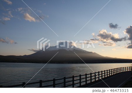 富士山　【山中湖　夕景】 46473315