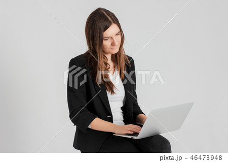 worried tired brunette woman business lady worried tired brunette woman business lady 46473948
