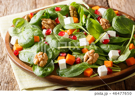 Freshly prepared vegetable salad Freshly prepared vegetable salad 46477650