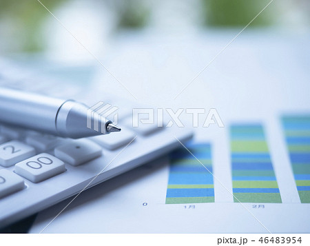 ビジネスイメージ・グラフ・電卓 46483954