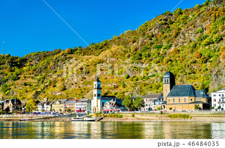 The Protestant and St. Johannes churches in Sankt Goarshausen, Germany The Protestant and St. Johannes churches in Sankt Goarshausen, Germany 46484035