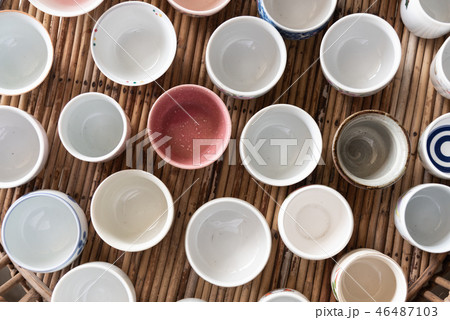 White and Colorful empty Ceramic Cup  46487103