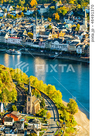 Aerial view of Filsen and Boppard towns with the Rhine in Germany 46491370