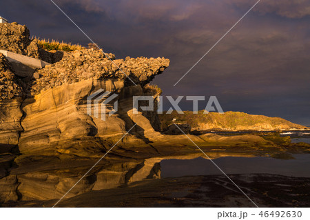 (静岡県下田市)恵比須島・太古の地層と海 (静岡県下田市)恵比須島・太古の地層と海 46492630