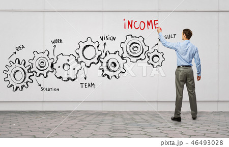 Businessman presenting teamwork concept Businessman presenting teamwork concept 46493028