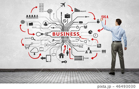 Businessman presenting his ideas Businessman presenting his ideas 46493030