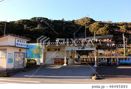 外房線鵜原駅の駅舎(2) 46495893