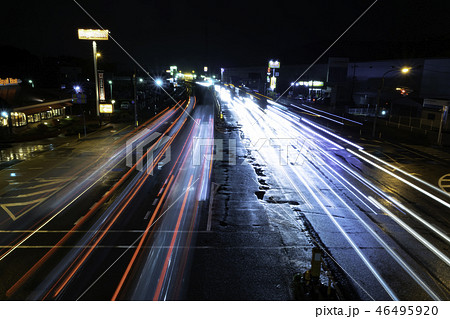 雨の夜の国道2号線 無津交差点 雨の夜の国道2号線 無津交差点 46495920