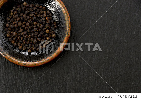 ブラックペッパー 46497213