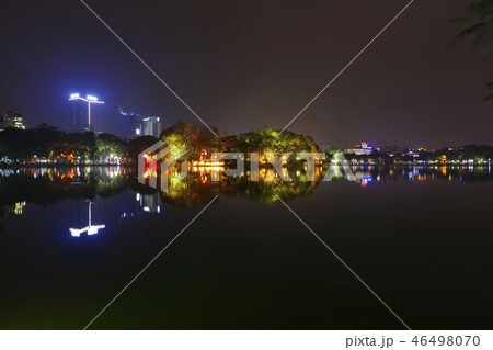 ホアンキエム湖に浮かぶ玉山祠 46498070