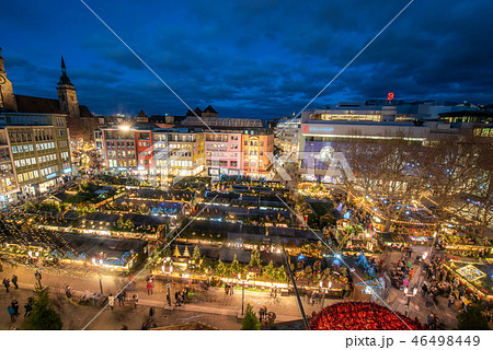 ドイツ　シュツットガルト クリスマスマーケット　マルクト広場 46498449