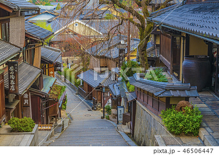 京都 秋の産寧坂（三年坂）の写真素材 [46506447] - PIXTA