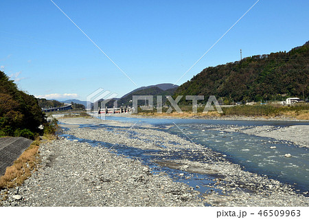 山梨県身延 富士川 川原 46509963