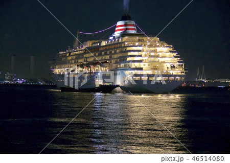 横浜港の夜 46514080
