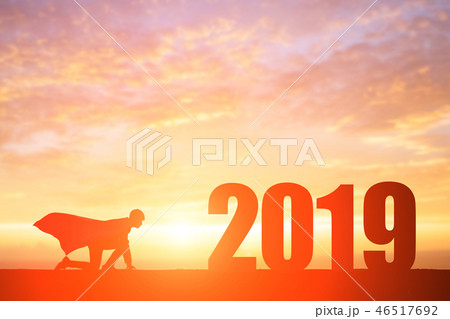 silhouette businessman go to 2019 silhouette businessman go to 2019 46517692