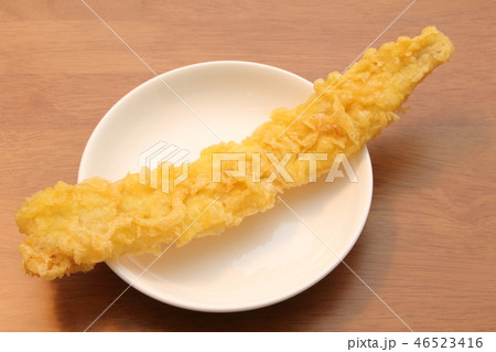 長く、器からはみ出す、あなごの天ぷら。 46523416