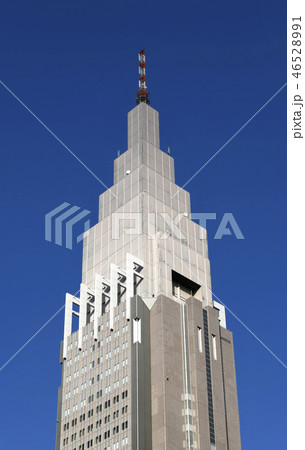 日本の東京都市景観 NTTドコモ代々木ビルを望む 日本の東京都市景観 NTTドコモ代々木ビルを望む 46528991