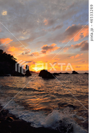 青海島夕焼け 46533269