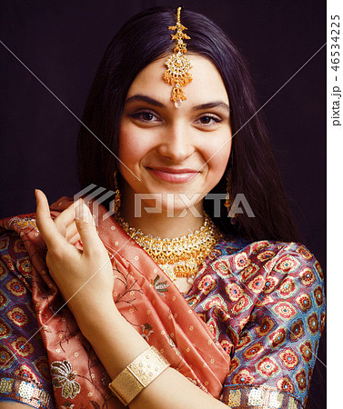 beauty sweet real indian girl in sari smiling, lifestyle people beauty sweet real indian girl in sari smiling, lifestyle people 46534225