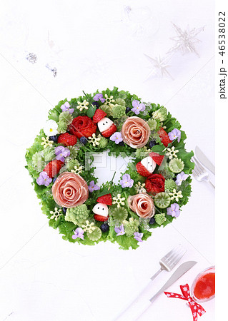クリスマスリースサラダ 46538022