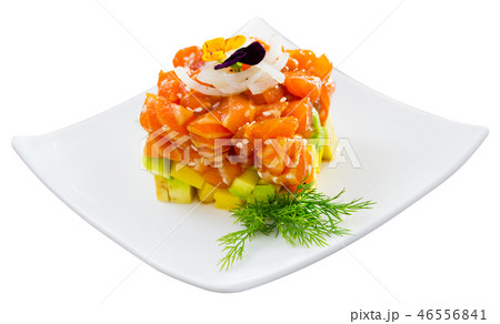 Salmon tartare with avocado in shape of cube 46556841