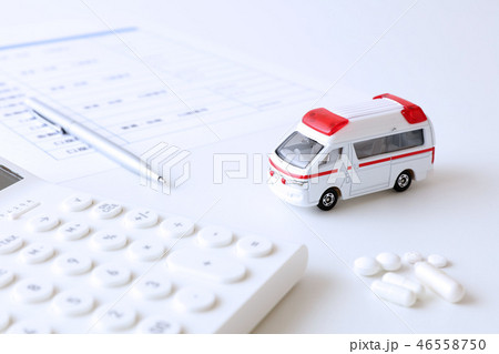 救急車 救急車 46558750