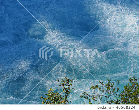 Fuka Falls, New Zealand / ニュージーランド・フカ滝 46568324