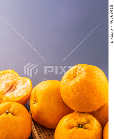 オレンジ色 オレンジ 橙 46568418