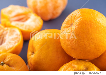 オレンジ色 オレンジ 橙 46568748