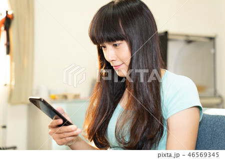 女性 女の人 女 46569345