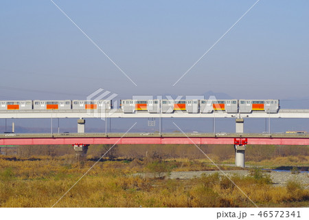 日野橋から望む多摩都市モノレール 46572341