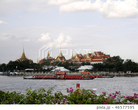 タイ王室　王室御座船の大パレード　ロイヤルバージ 46577595