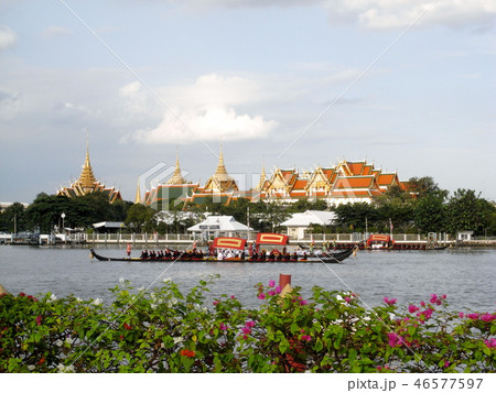 タイ王室　王室御座船の大パレード　ロイヤルバージ 46577597