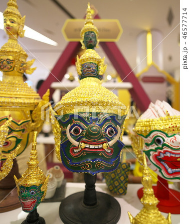 タイ舞踊で使われるコーン・マスク（魔神の仮面）の写真素材 [46577714