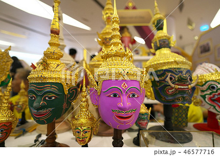 タイ舞踊で使われるコーン・マスク（魔神の仮面）の写真素材 [46577716