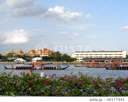 タイ王室 王室御座船の大パレード ロイヤルバージ タイ王室 王室御座船の大パレード ロイヤルバージ 46577945